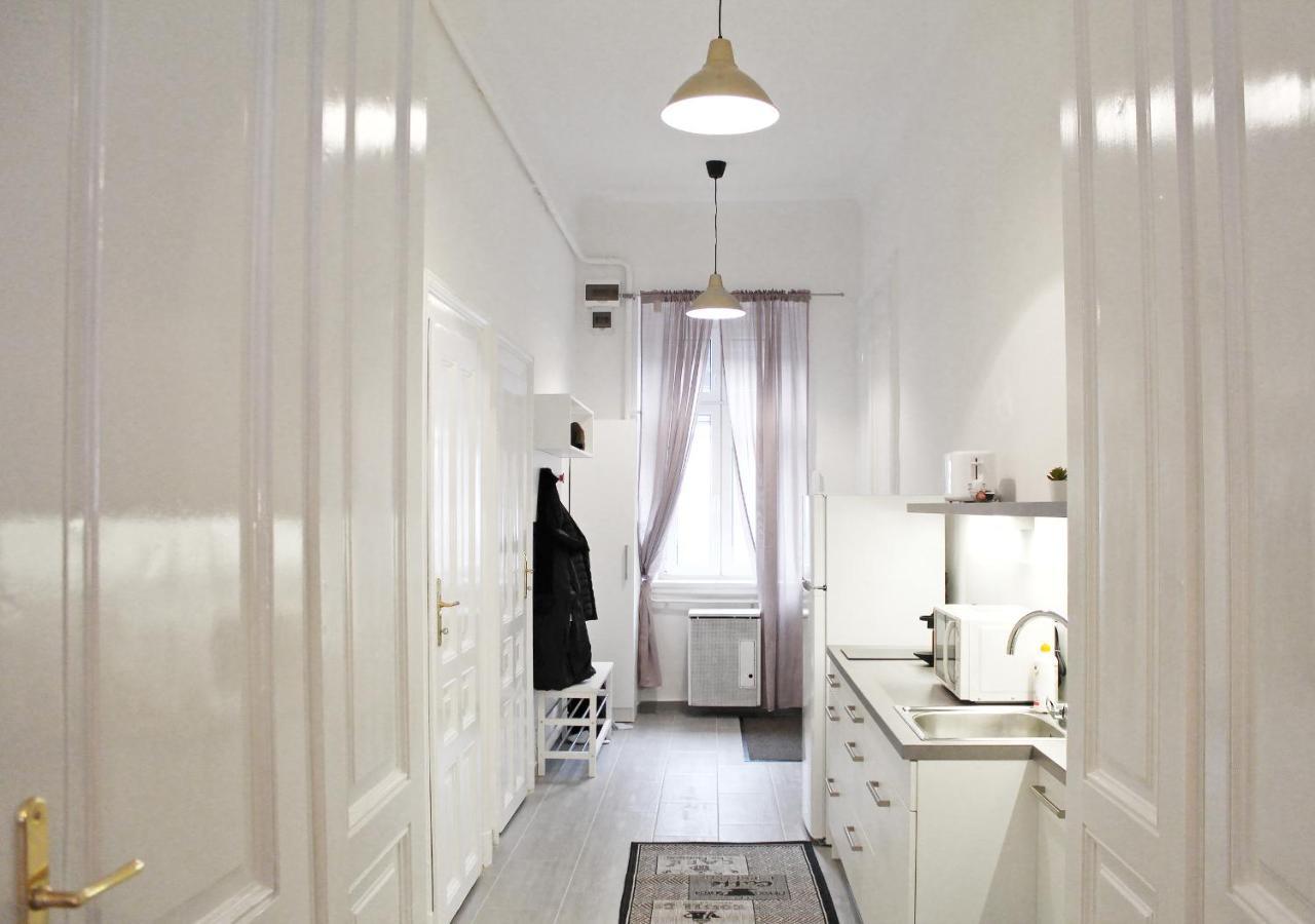 Luxury New Apartment With Gallery At Dob Street Nearby Gozsdu Court Βουδαπέστη Εξωτερικό φωτογραφία